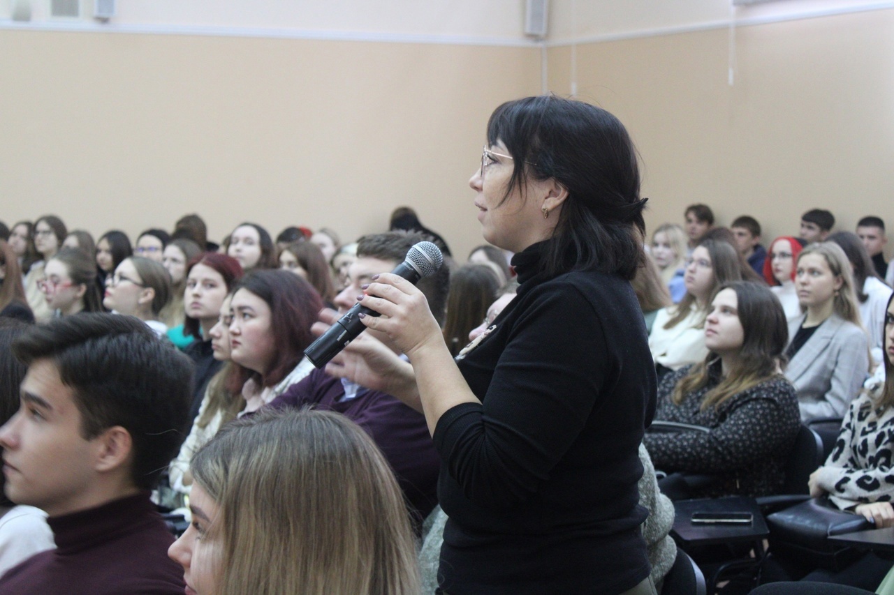 Изображение новости: Ценности и практики журналистики в эпоху цифровых трансформаций обсудили в Державинском исследователи из вузов России и зарубежья