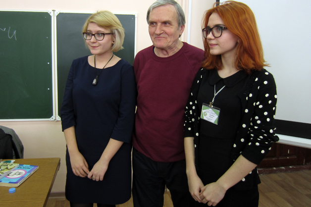 Изображение новости: Учащиеся университетских профильных классов познакомились с авангардной поэзией