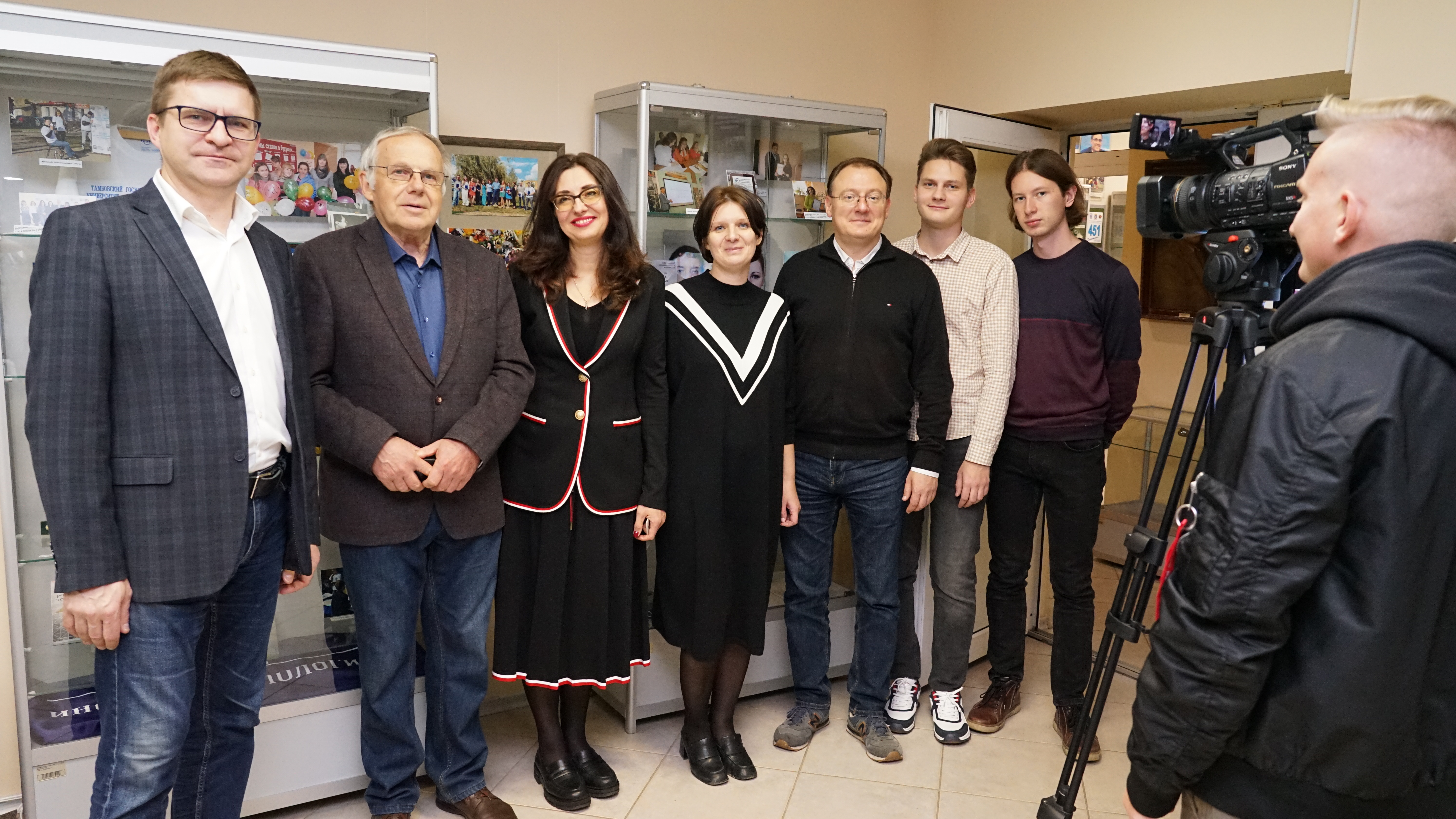 Изображение новости: В Музее Державинского открылась выставка об истории рекламного образования в Тамбовской области