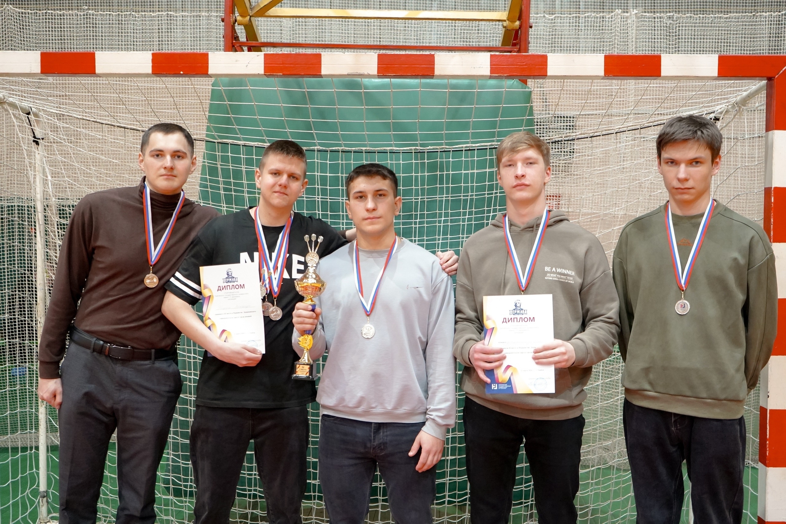 ДОСТОЙНАЯ ПОБЕДА