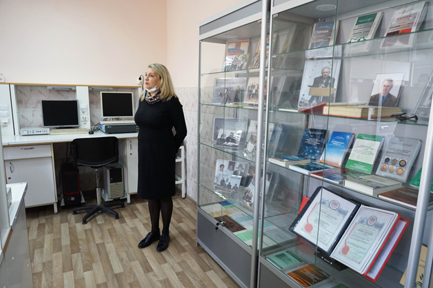 Изображение новости: Лаборатории электрохимии и коррозии металлов ТГУ присвоили имя профессора Владимира Вигдоровича