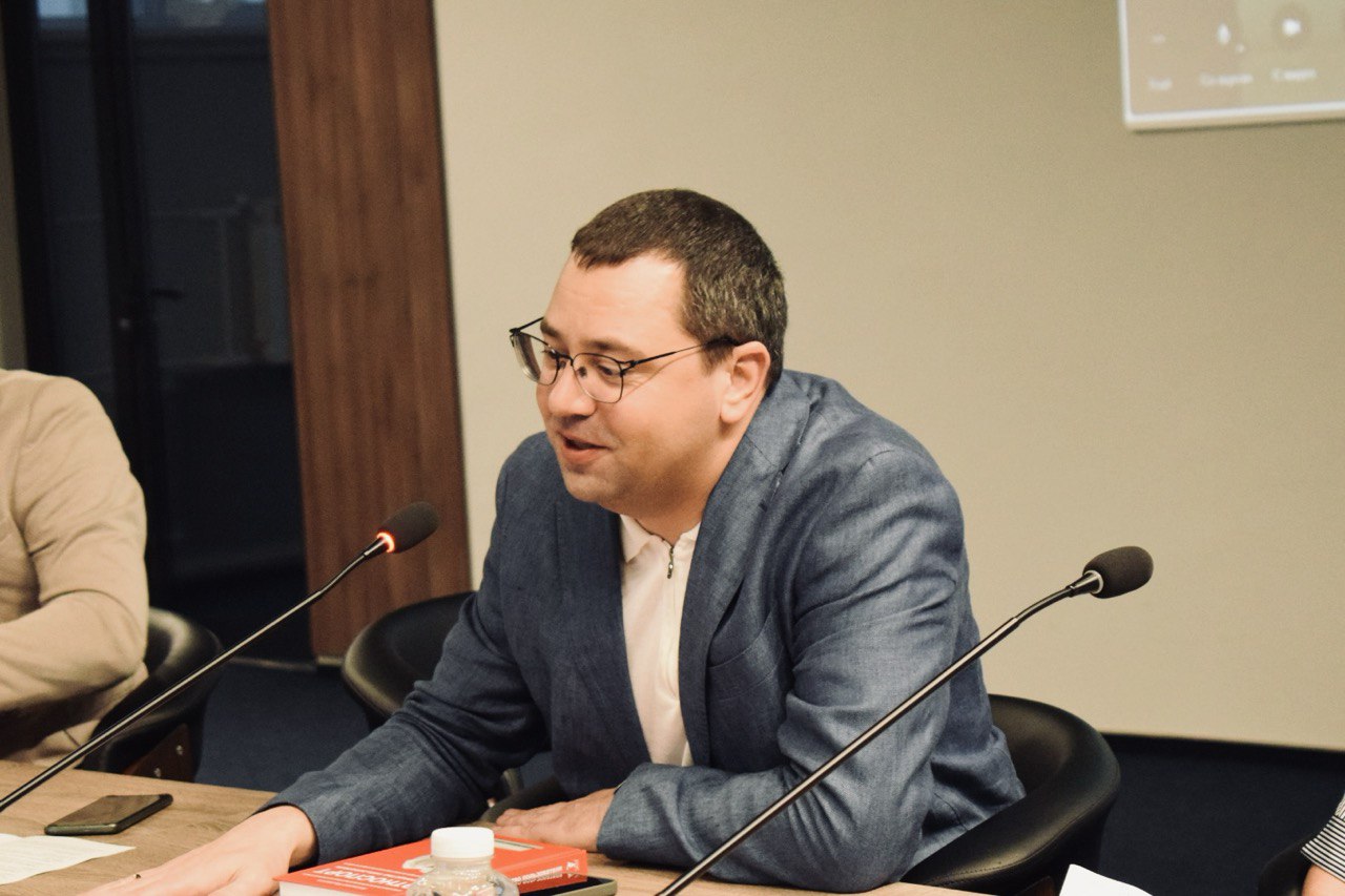 Изображение новости: Ректор Державинского Павел Моисеев принял участие в заседании рабочей группы по развитию национальных видов спорта в России