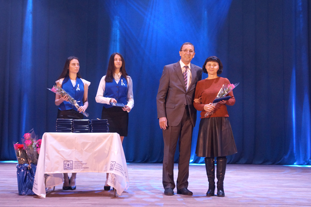 Изображение новости: Преподавателям и сотрудникам ТГУ вручили награды в честь столетия университета
