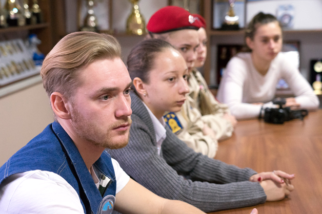 Изображение новости: Студенты ТГУ вспоминали военное время вместе с ветераном труда Николаем Скороходовым