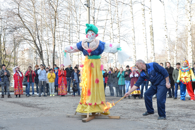 Изображение новости: В ТГУ празднуют Широкую Масленицу