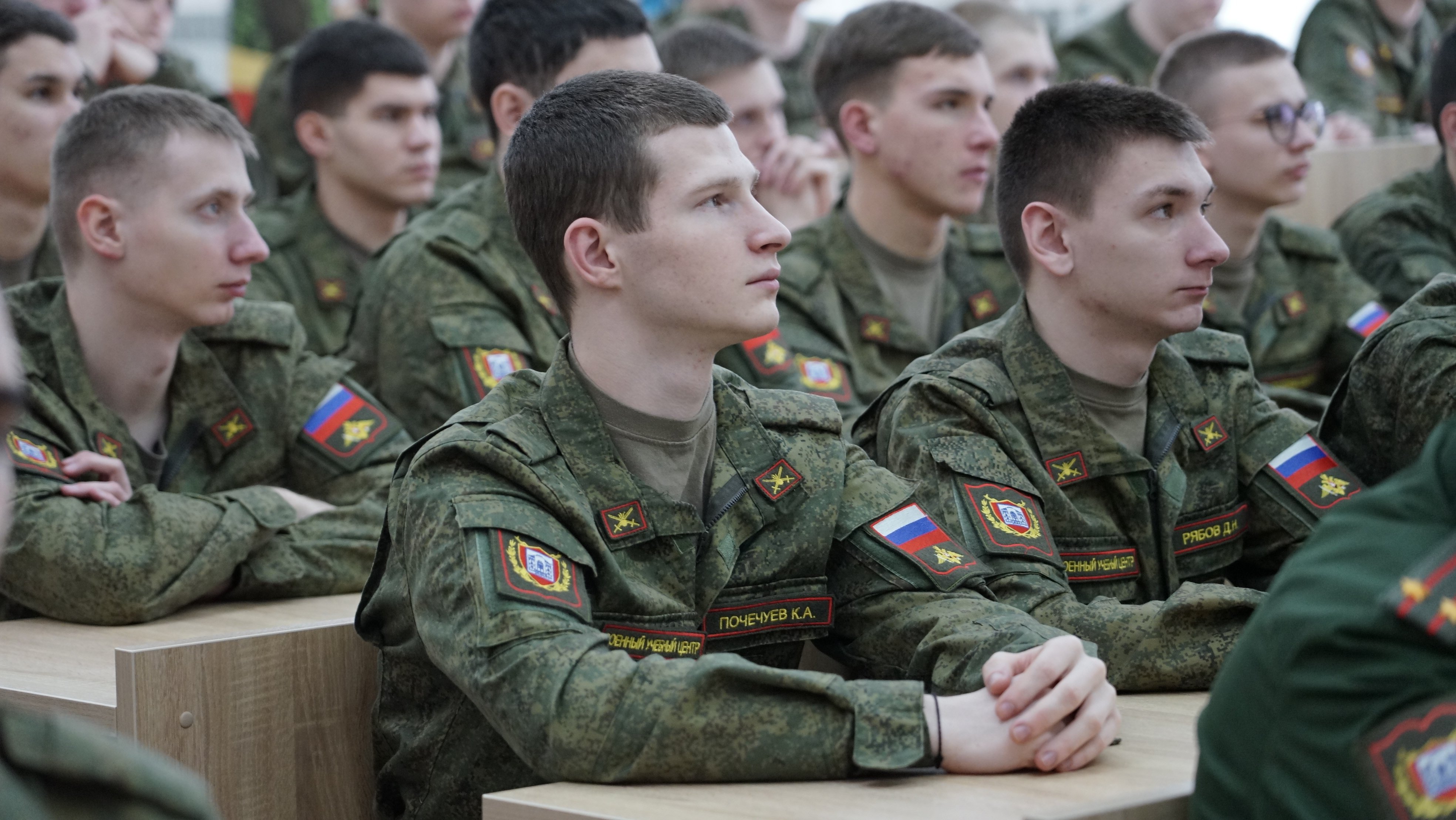 В Державинском прошла патриотическая акция «Победили тогда, победим и сейчас!» фото анонса