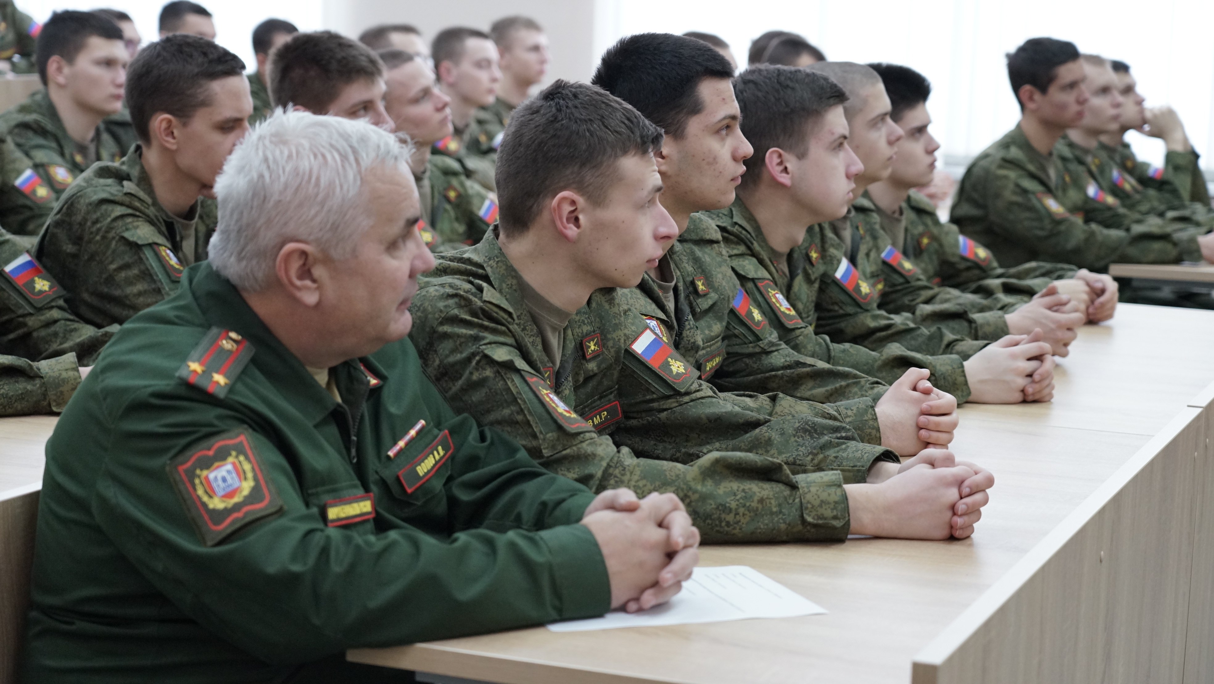 Изображение новости: В Державинском прошла патриотическая акция «Победили тогда, победим и сейчас!»