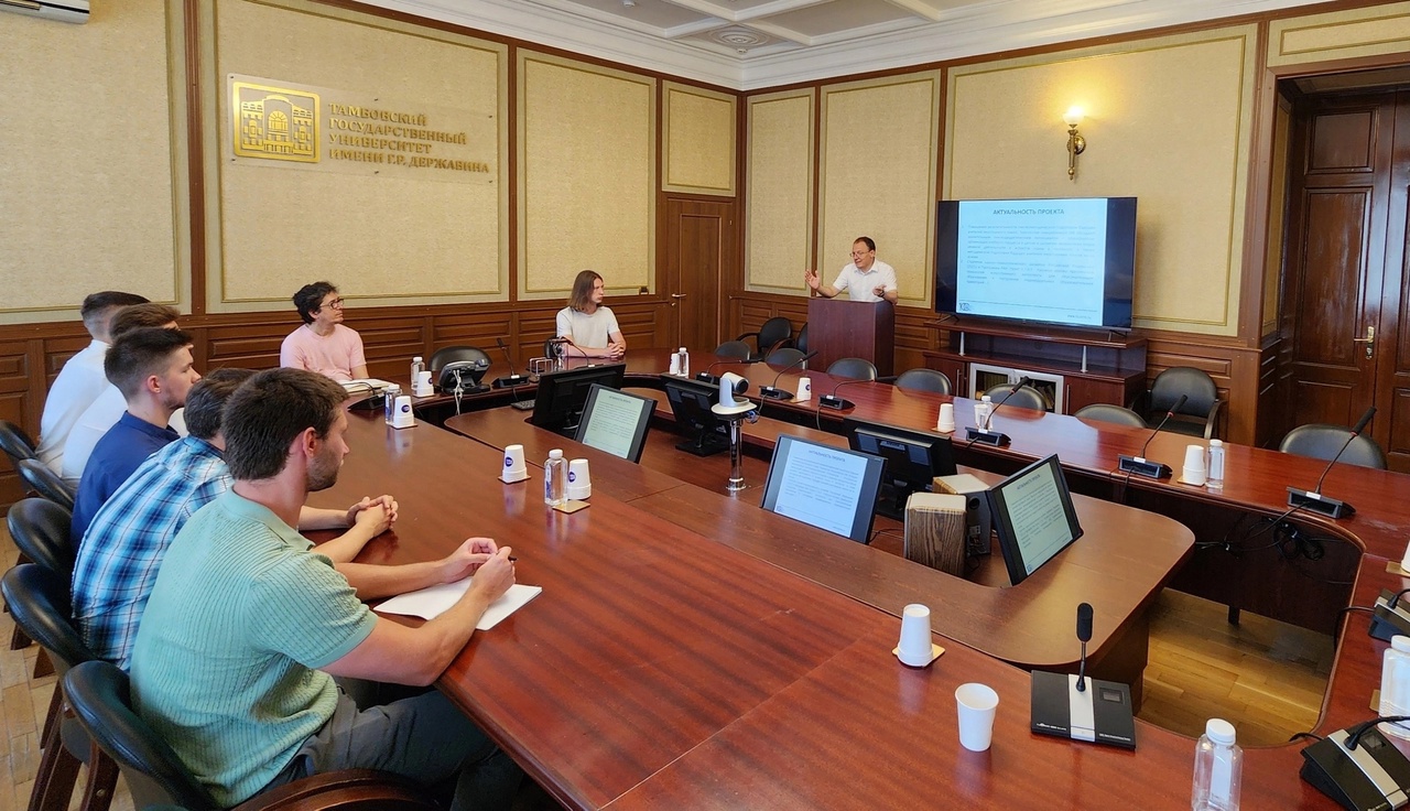 В Тамбовском НЦ РАО обсудили перспективы интеграции искусственного интеллекта в подготовку будущих учителей иностранного языка фото анонса