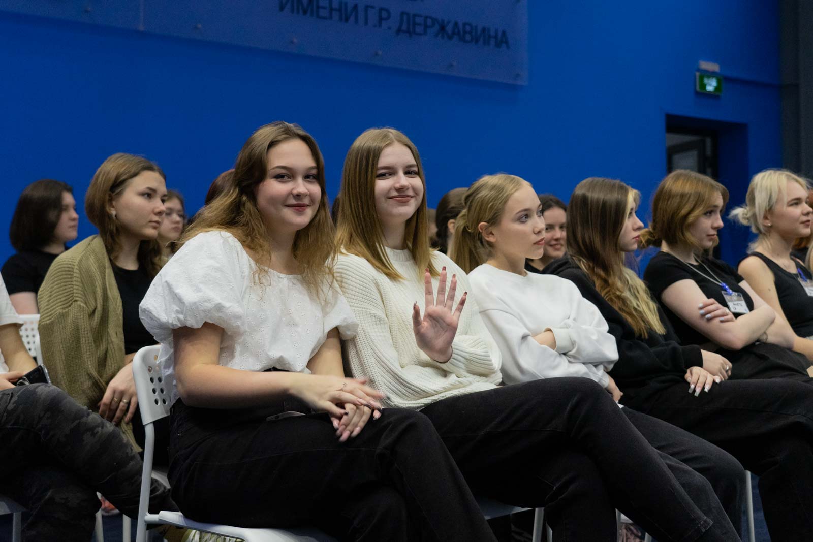 Изображение новости: В Центре одаренных детей Державинского началась третья профильная смена – по градостроительству и дизайну