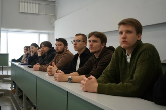 Финансовый директор Яндекс Маркета Владислав Склянов рассказал студентам о том, как проходит рабочий день CFO маркетплейса.