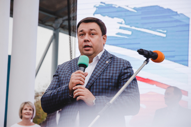 Изображение новости: Первокурсники Державинского университета – участники Парада российского студенчества 2019