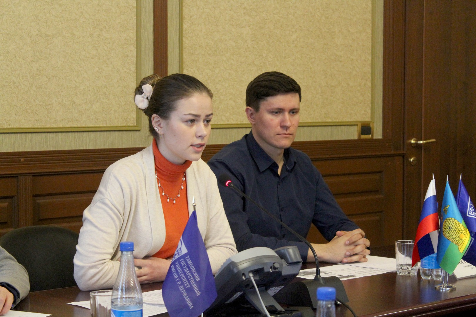 Изображение новости: Студенты из ТГУ и белорусских вузов-партнеров обсудили теорию и практику обучения иностранным языкам