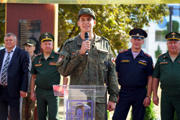 Изображение новости: Первые выпускники Военного учебного центра ТГУ получили погоны