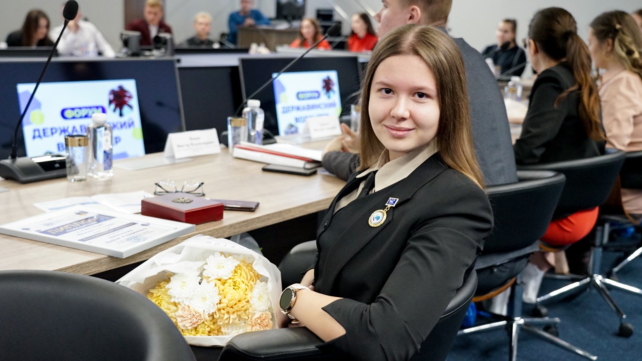 Студентка 3-го курса направления подготовки «Юриспруденция» Дарья Шевченко вошла в состав Совета обучающихся при Минобрнауки России фото анонса