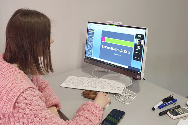 Изображение новости: Преподаватели ТГУ проводят для зарубежных вузов-партнеров онлайн-лекции