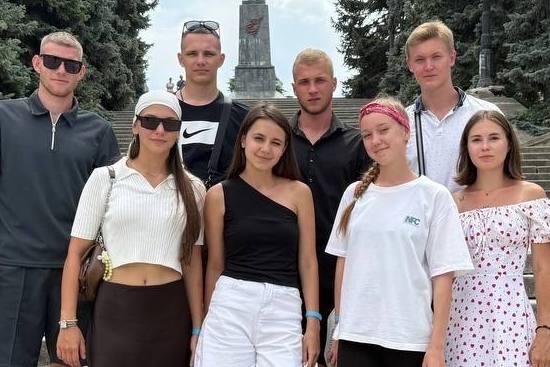 Группа студентов Державинского университета вернулась из Крыма фото анонса