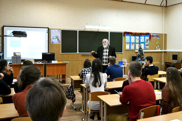 Изображение новости: Преподаватели ТГУ подготовили тамбовских школьников к региональному этапу Всероссийской олимпиады по праву