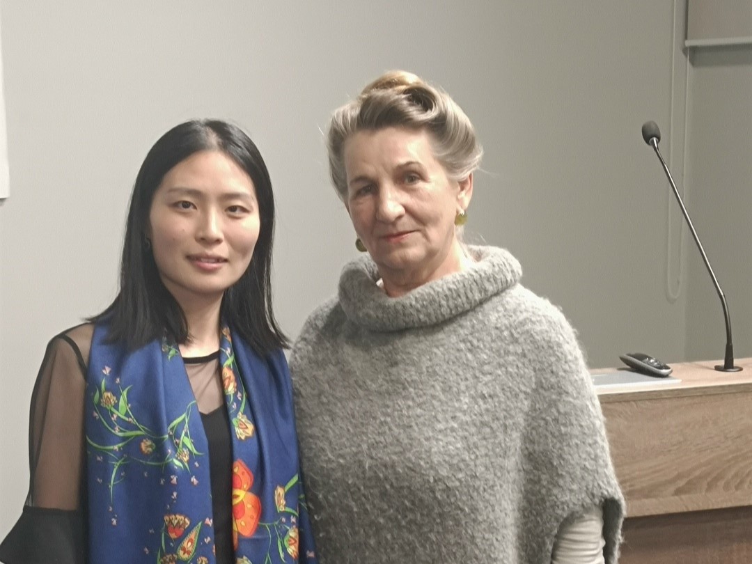 Кафедра русского языка, русской и зарубежной литературы поздравляет с успешной защитой кандидатской диссертации аспиранта кафедры Цзюаньцзюань ГO и ее научного руководителя доктора филологических наук Антонину Семеновну ЩЕРБАК!