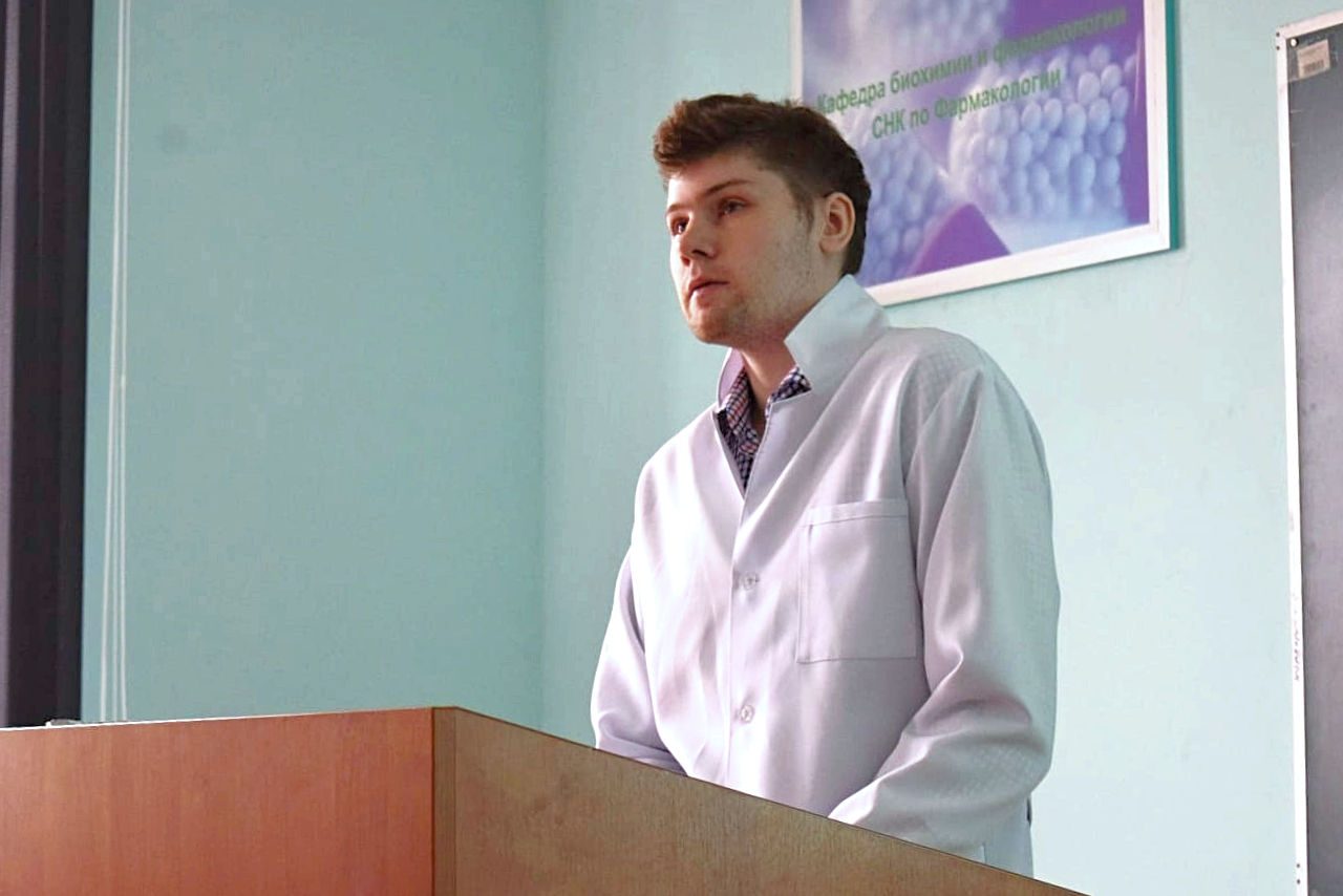 Ординатор Державинского Богдан Павлов отправится с гуманитарной миссией в больницу Луганска фото анонса