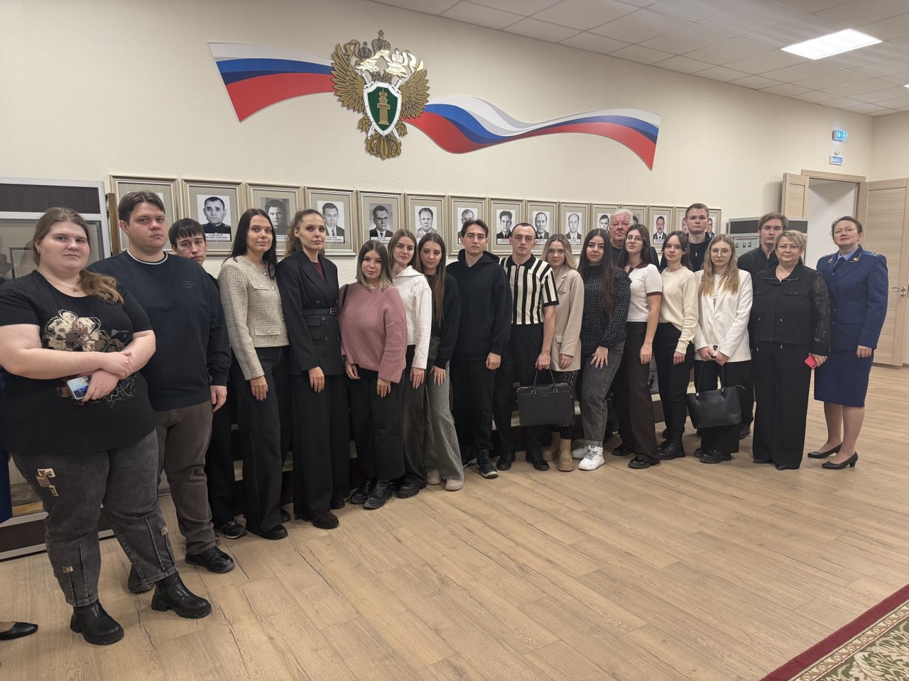 В прокуратуре Тамбовской области состоялась встреча студентов с прокурорскими работниками, ветеранами и молодыми специалистами 