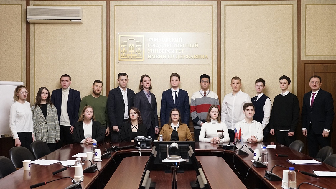 В Державинском обсудили вопросы интеграции искусственного интеллекта в образование В Державинском обсудили вопросы интеграции искусственного интеллекта в образование фото детальные