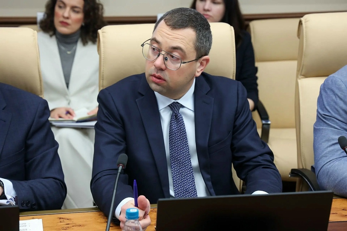 Ректор Державинского Павел Моисеев выступил на круглом столе в Комитете Совета Федерации по международным делам фото детальные