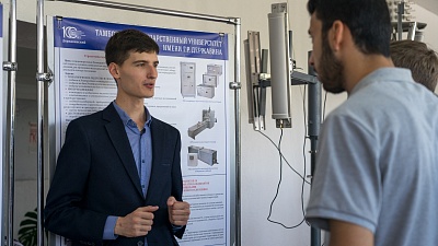 Изображение Державинский представил научные достижения на региональном Фестивале  «NAUKA 0+»