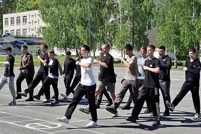 Пятидневные учебные сборы по основам военной службы для школьников завершились в УМЦ «Авангард» фото анонса