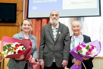 Изображение Профессору Державинского университета Александру Липановичу Авреху исполнилось 80 лет