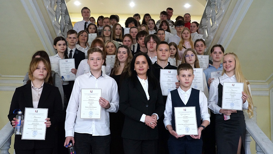 В Державинском наградили победителей и призеров Межрегионального конкурса «Старт в науку» фото детальные
