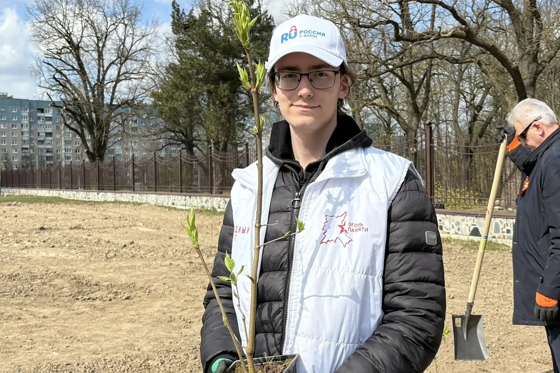 Державинцы – участники международного проекта «Сад памяти» в Гродно фото детальные