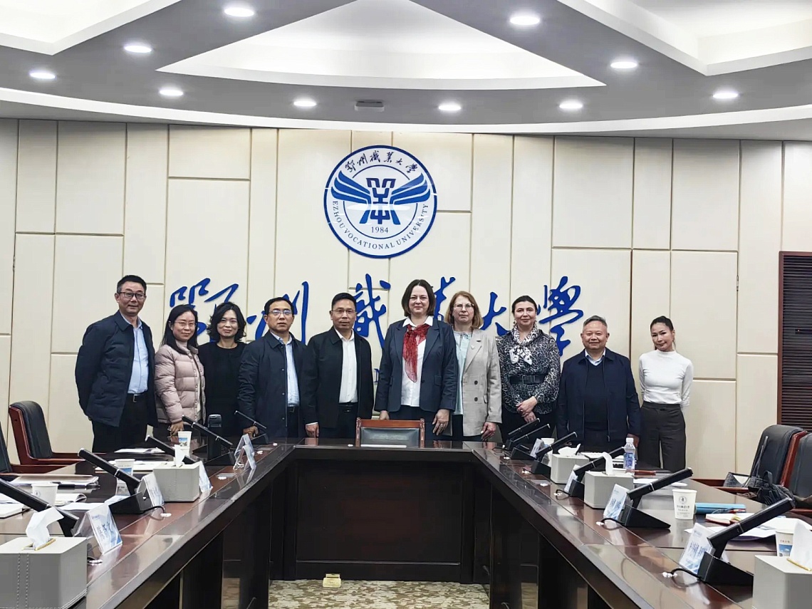 Державинский расширяет сотрудничество с вузами Китая  фото детальные