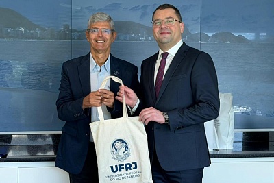 Ректор Державинского Павел Моисеев подписал договор о сотрудничестве с Федеральным университетом Рио-де-Жанейро фото анонса