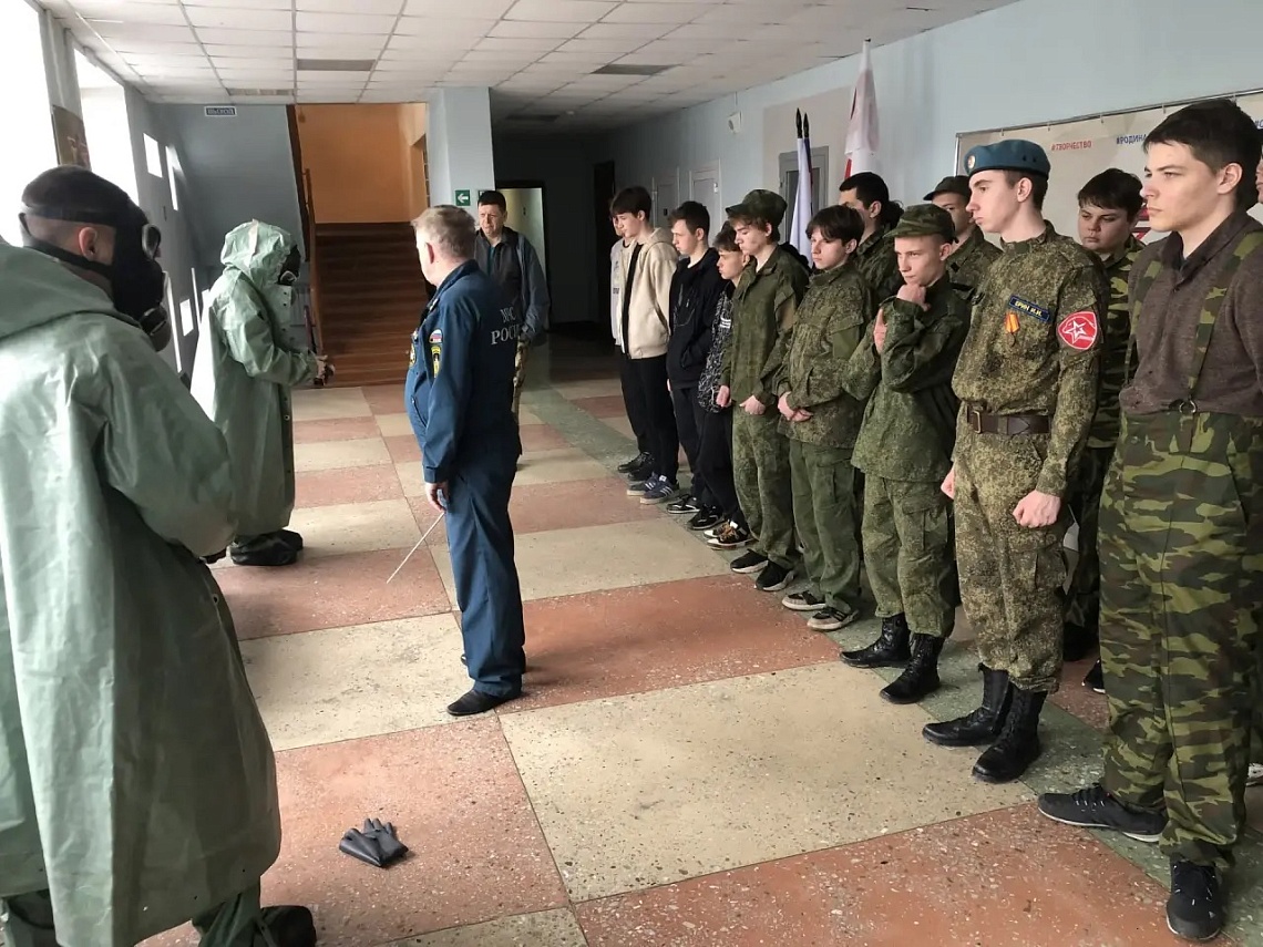 В УМЦ «Авангард» Державинского завершились пятидневные военные сборы для школьников фото детальные