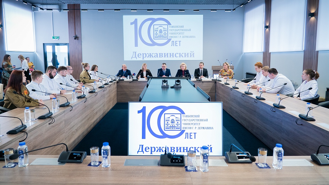 В Державинском подвели итоги гуманитарной поездки в Луганск отряда «Ангелы жизни» В Державинском подвели итоги гуманитарной поездки в Луганск отряда «Ангелы жизни» фото детальные