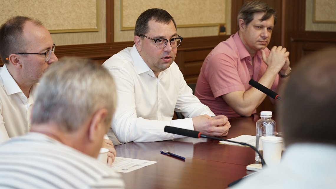 Эксперты клуба «ОбКом» Державинского университета обсудили муниципальную реформу фото детальные