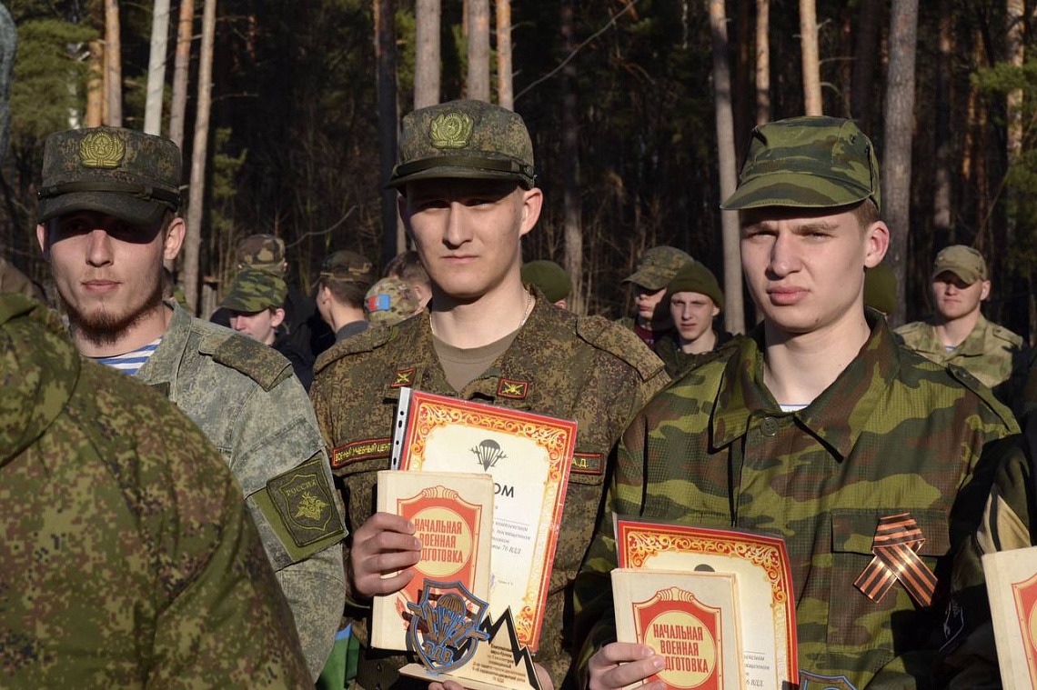 Державинцы — победители марш-броска в память о героях десантниках 6 ПДР Державинцы — победители марш-броска в память о героях десантниках 6 ПДР фото детальные